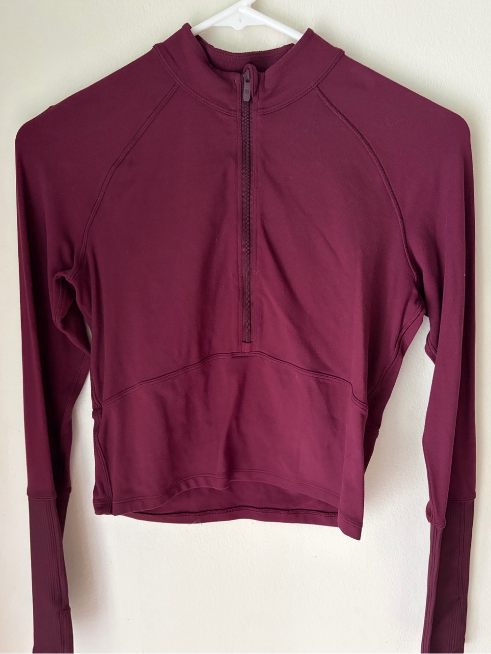 22. Size 4 LULULEMON Garnet Rulu Half Zip Pullover